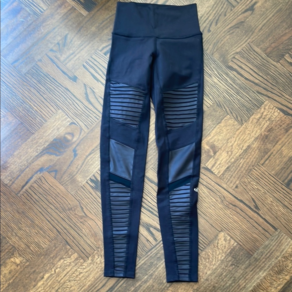 ALO Yoga Black High-Waisted Performance Leggings